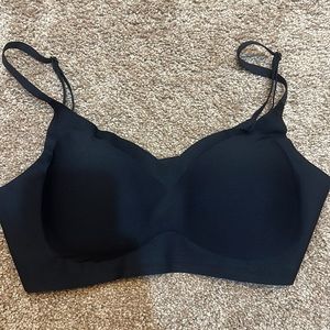 Zyia adjustable straps comfort bra- black M